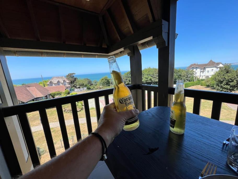 Appartamento Appart Lumineux Avec Vue Sur Mer A 180 Degres Trouville-sur-Mer Esterno foto
