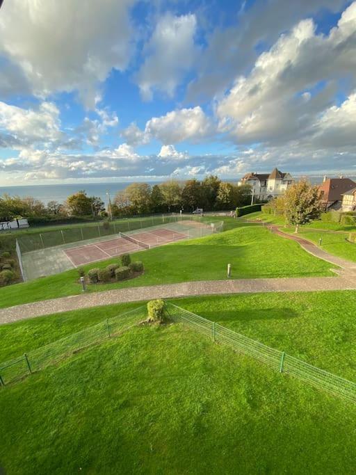 Appartamento Appart Lumineux Avec Vue Sur Mer A 180 Degres Trouville-sur-Mer Esterno foto